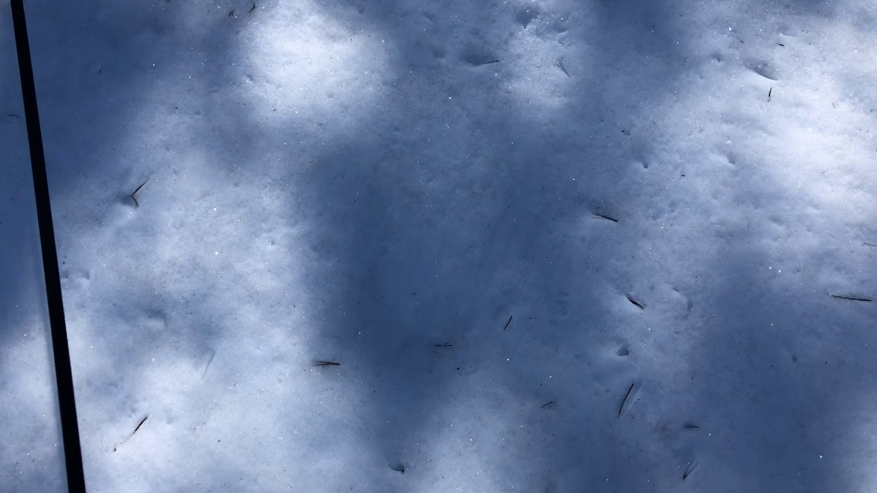Super sparkling icy snow