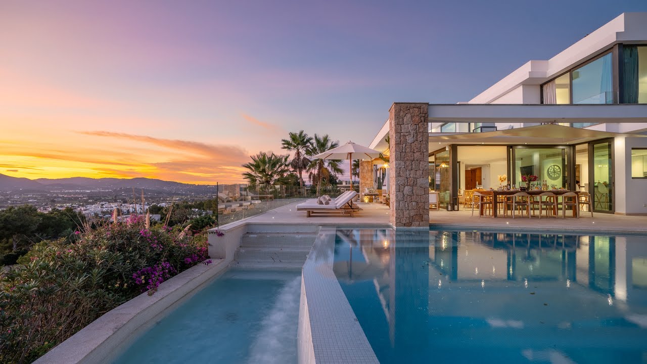 Pura Vista - Luxury Property built by Beachfront Ibiza