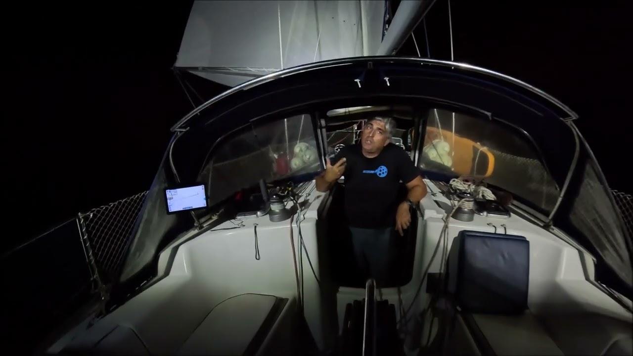 536 Réduction de la GV sur enrouleur de Nuit en vent arrière 2/2