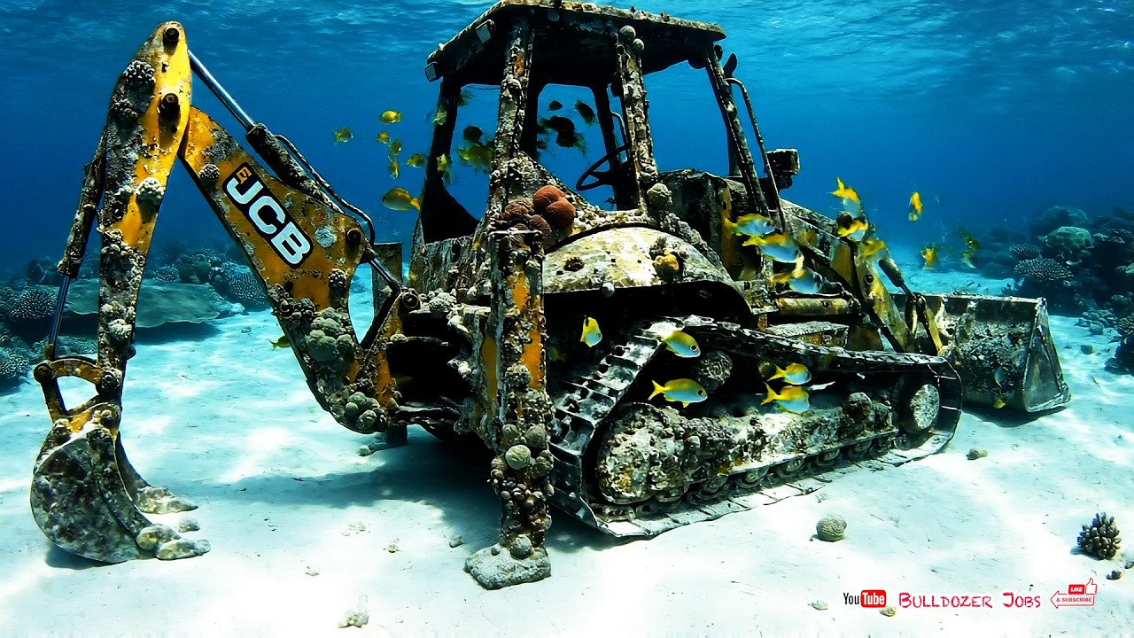 We Restored a JCB Tracked Backhoe Loader 1CXT Ruined 25 Years Under the Seabed | Full Restoration