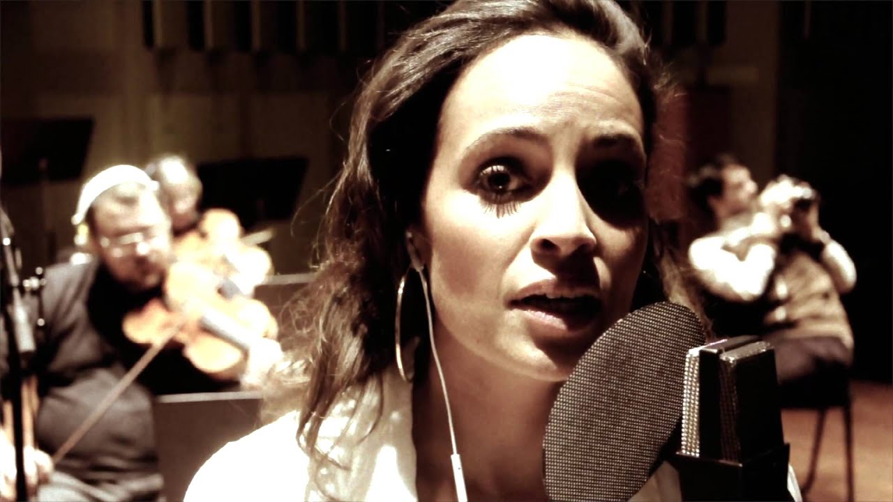 Emilia Mitiku - You're Not Right For Me (Behind The Scenes)