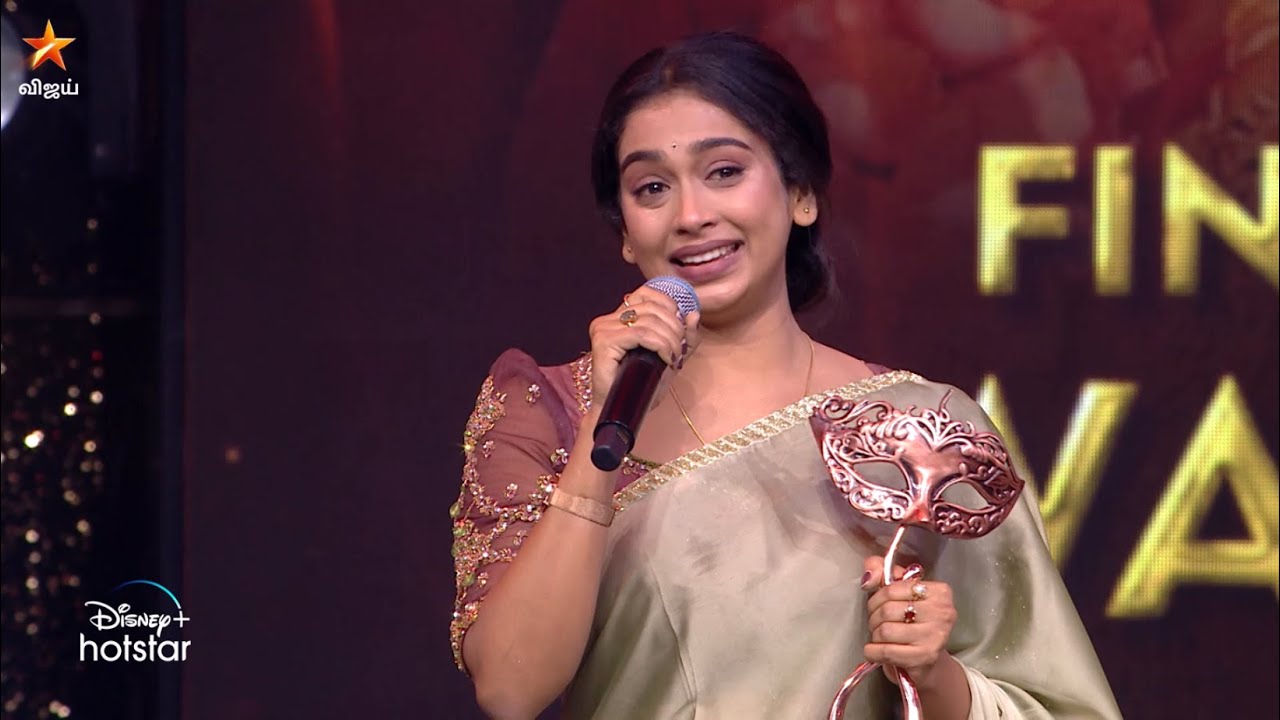 Congratulations #SwathiKonde for Winning The Find of the Year from #EeramaanaRojaave2 😀💐 | VTA