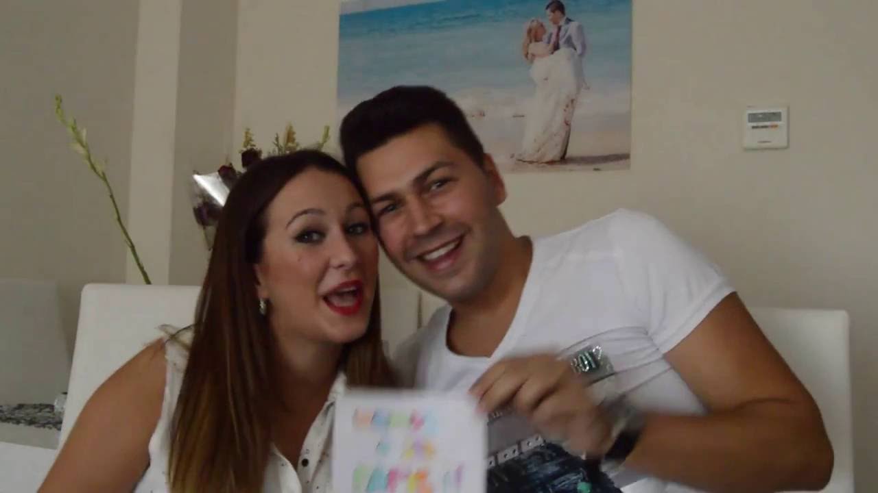 IDEA anunciar embarazo a Familiares & Amigos (SORPRESA)