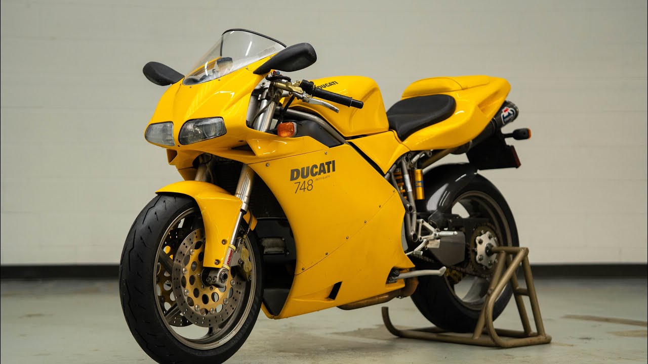 2002 Ducati 748 Walkaround & Cold Start