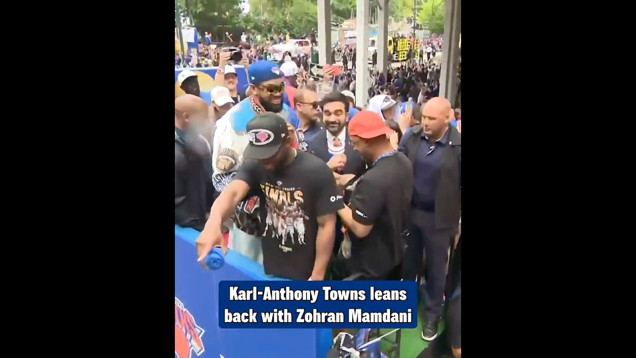 Mayor Zohran Mamdani on the parade float with KAT and the Knicks!