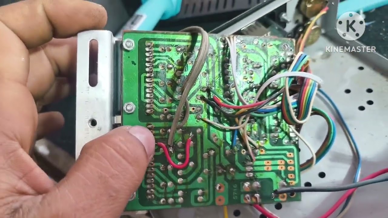 Old car amplifier repair 