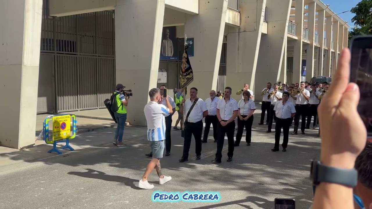 Málaga CF 2-1 Nastic Tarragona. Recibimiento al Málaga.La banda del Cautivo toca el himno del Málaga