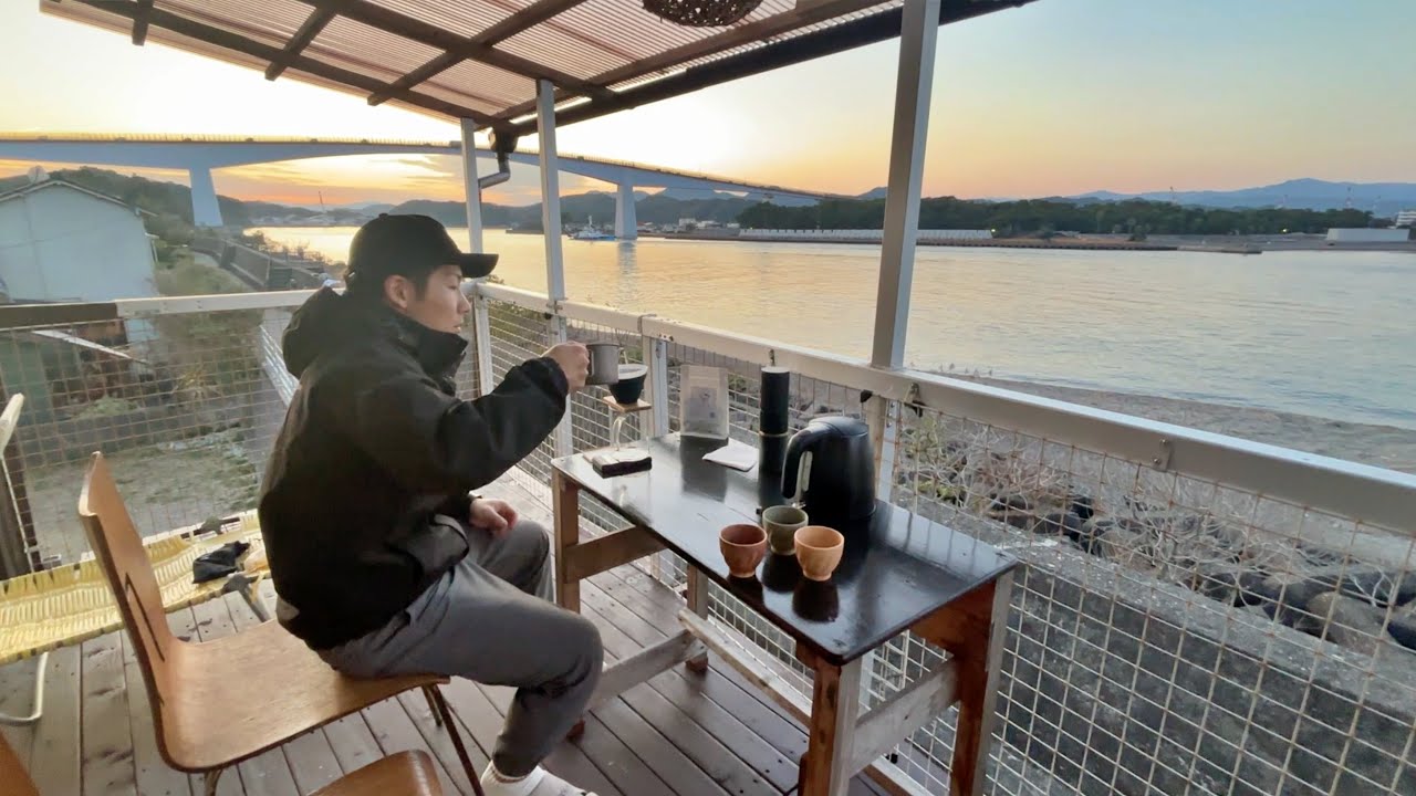 【高知】夕暮れの海辺でコーヒーが飲めたけどその後大事件起きた｜新アウトサイダーズボックス登場