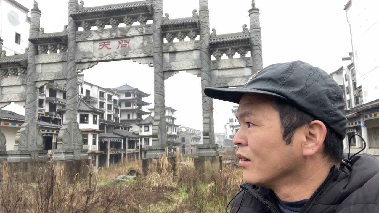 繁華落盡是滄桑：又一大片仿古古城成了烂尾楼，太可惜了