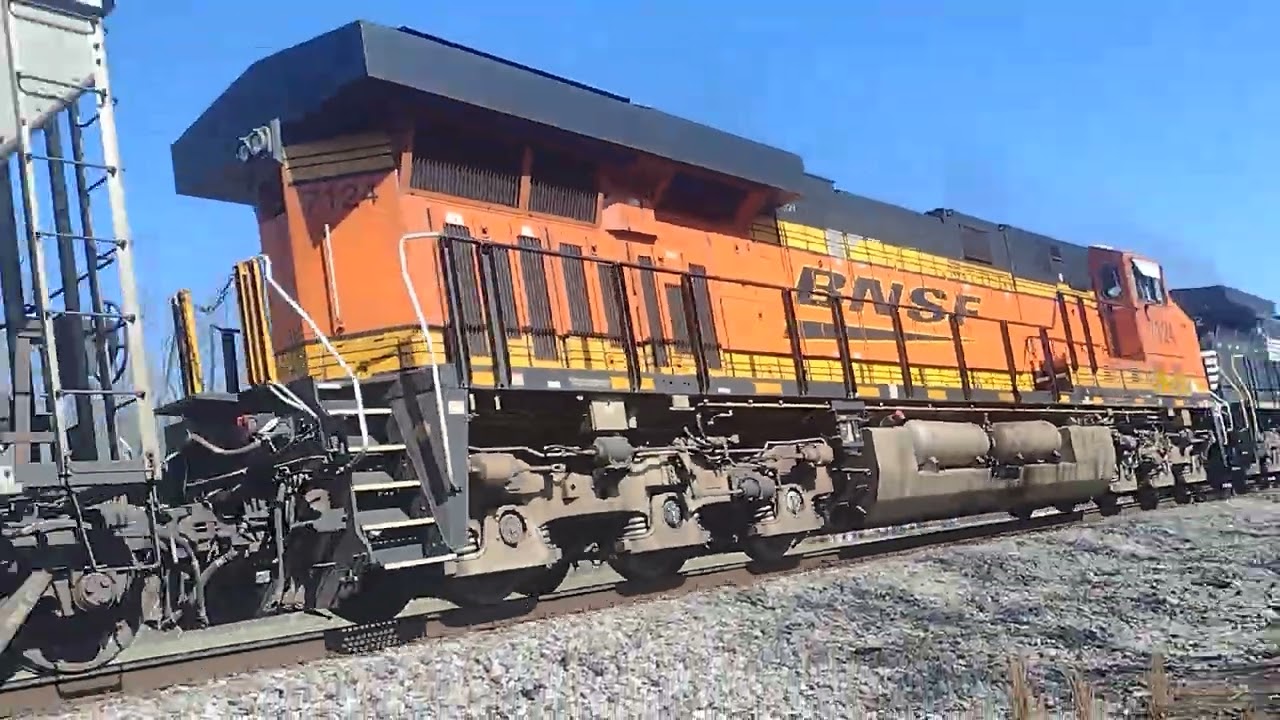 Collegedale: Southbound NS coal train...