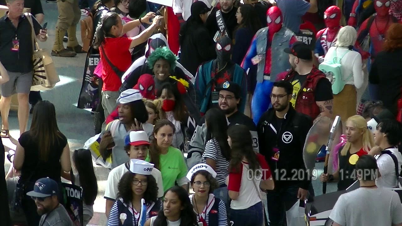 Los Angeles Comic Con 2019 - Spider-Man conga line!