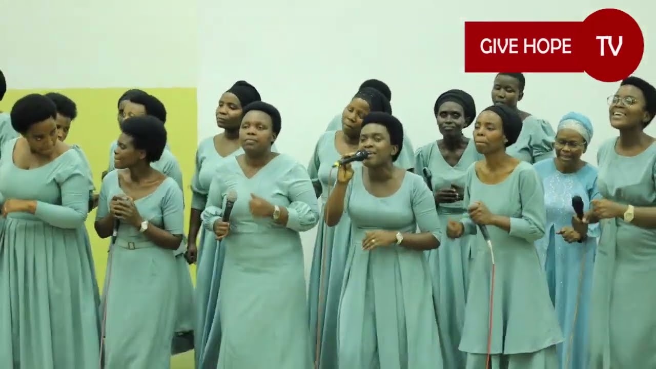 Choir Isooko y'amahoro ADEPR KAMASHASHI Ikoze amateka muri kaminuza y'Urwanda 💖