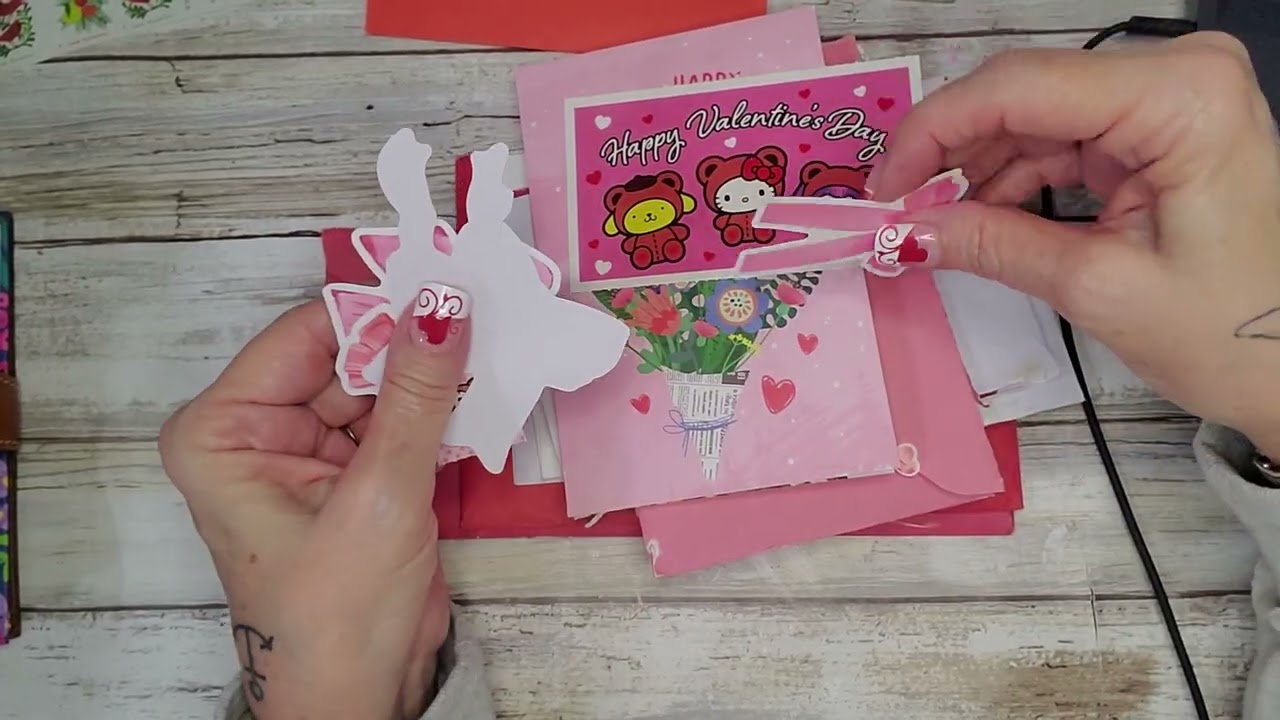Valentine's Day cards for our 2nd Wednesday YouTube Collab Loop Group! ♥️♥️♥️
