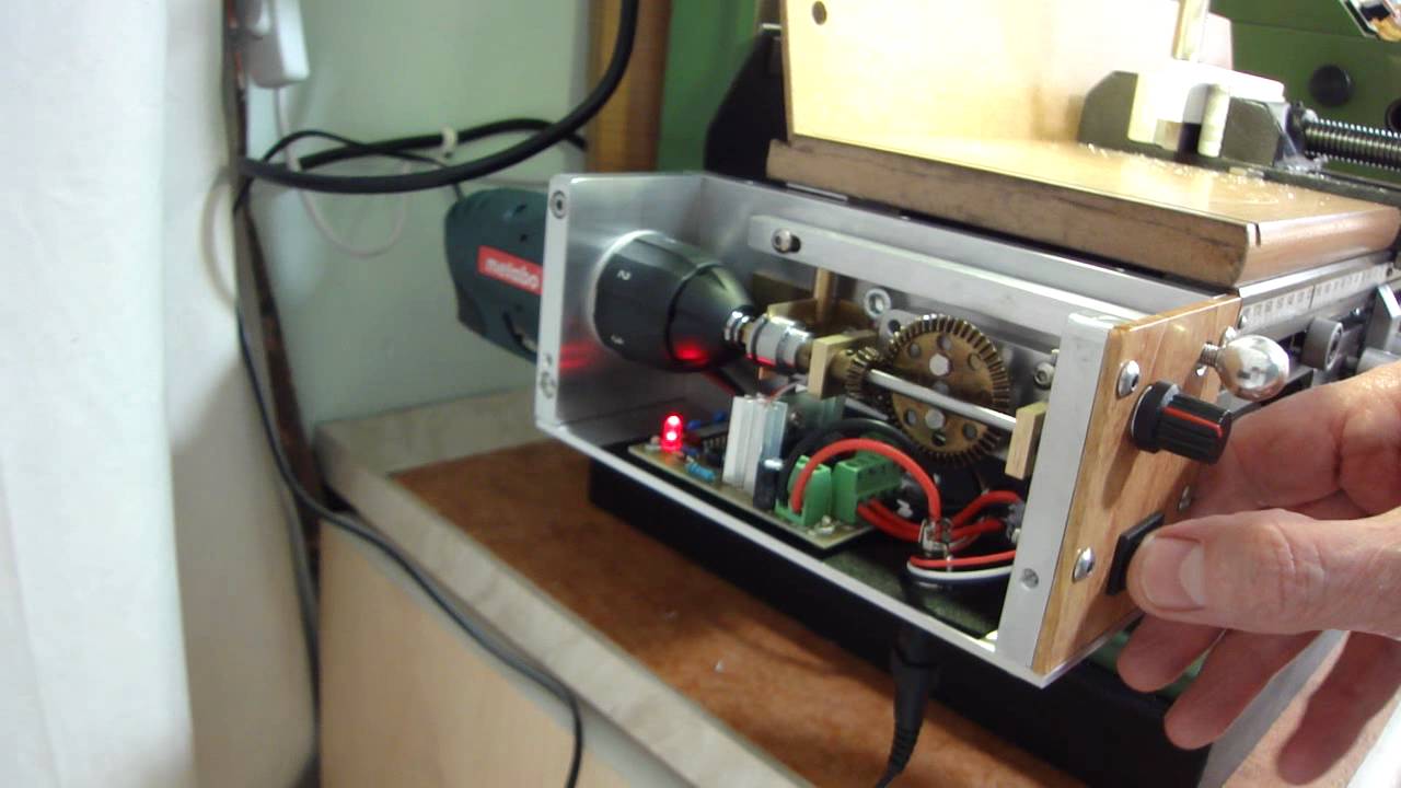power feed for Warco WM14 milling machine, homemade