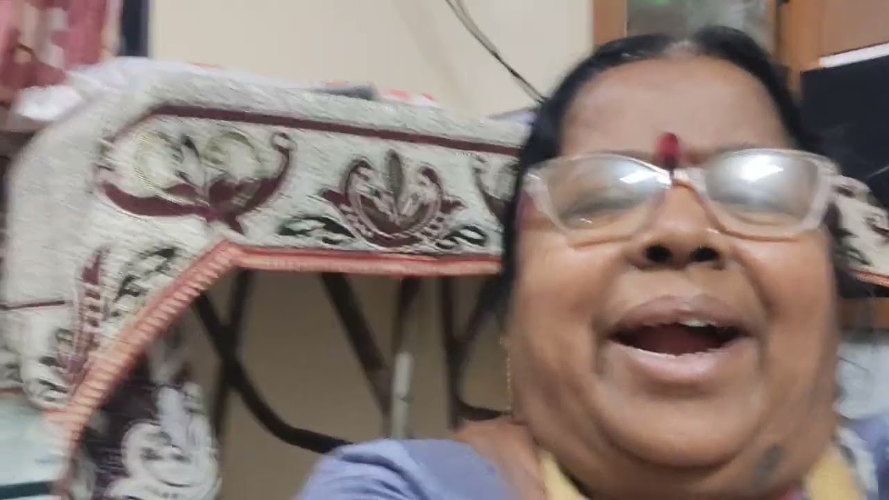 देव एका पायाने लंगडा