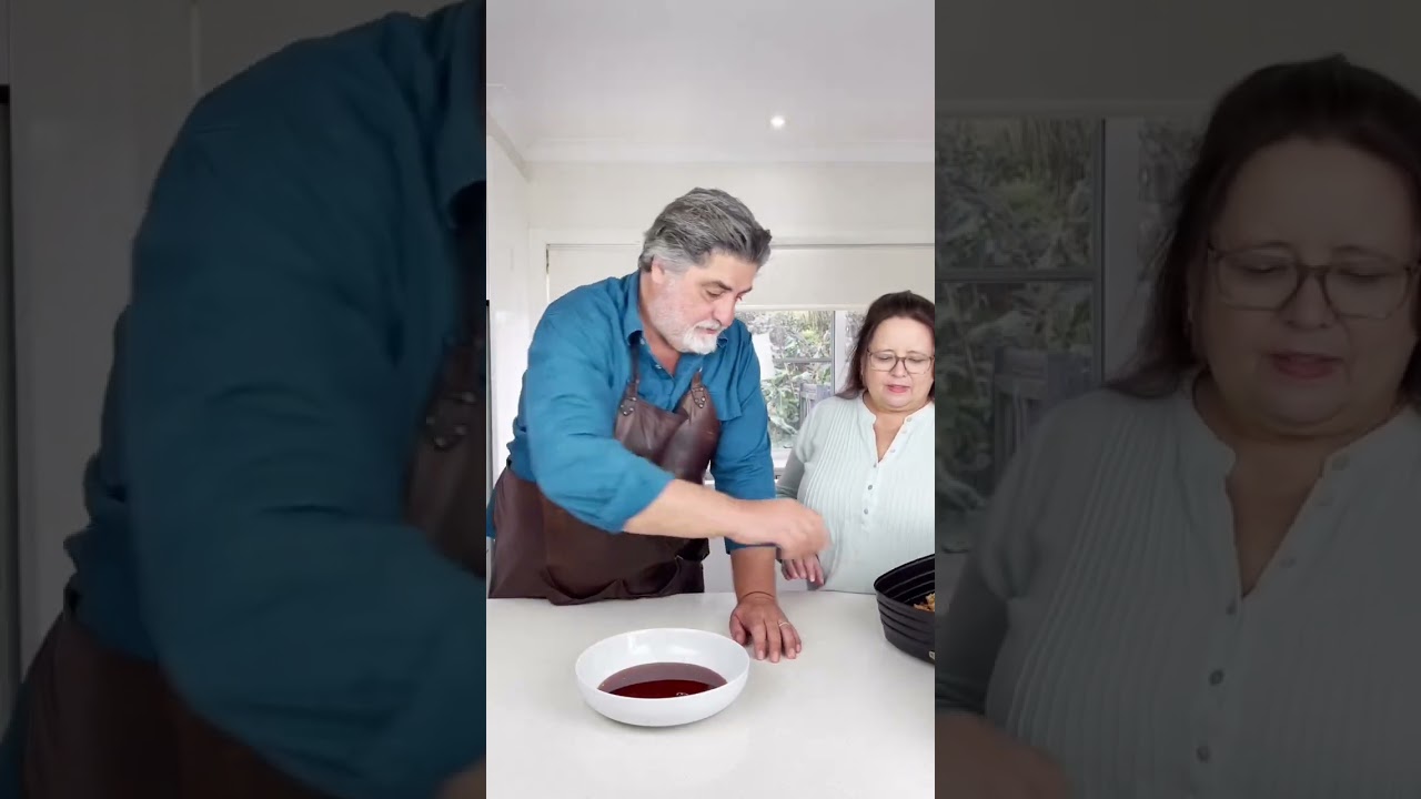 Matt Preston and Michelle Southan cook pork belly in the air fryer!