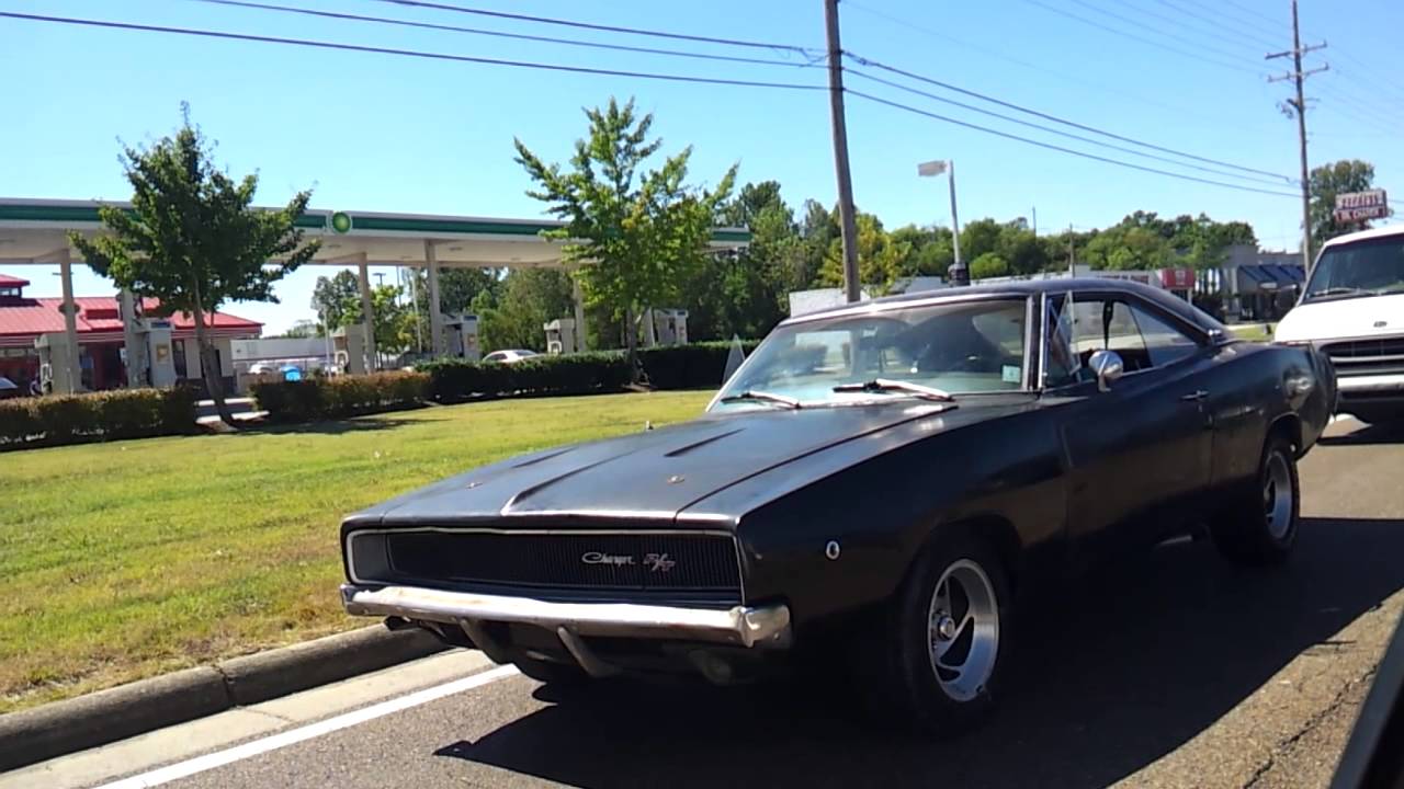 1968 Dodge Charger R/T Driving with new exhaust (part 1)