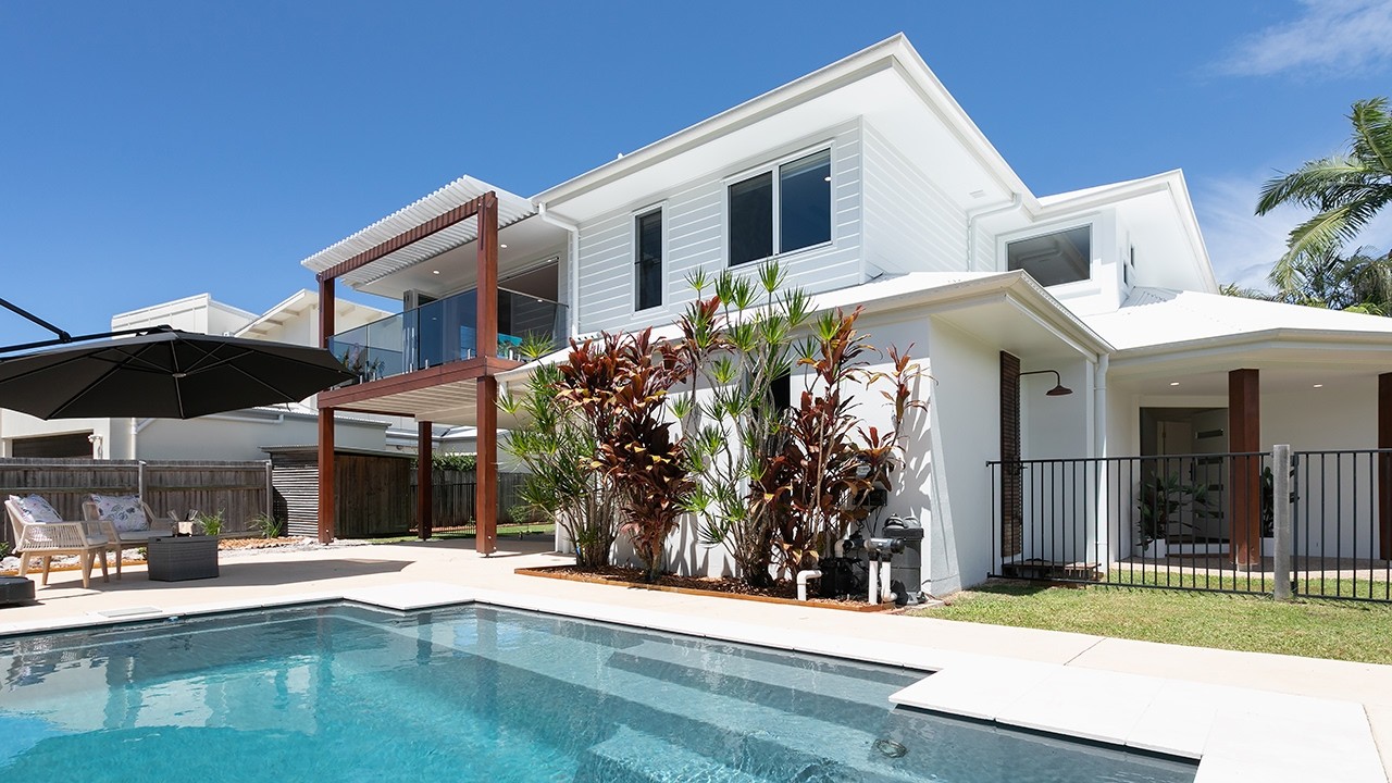 DESIGNER COASTAL LIVING | 1 Crestview Drive, Peregian Springs
