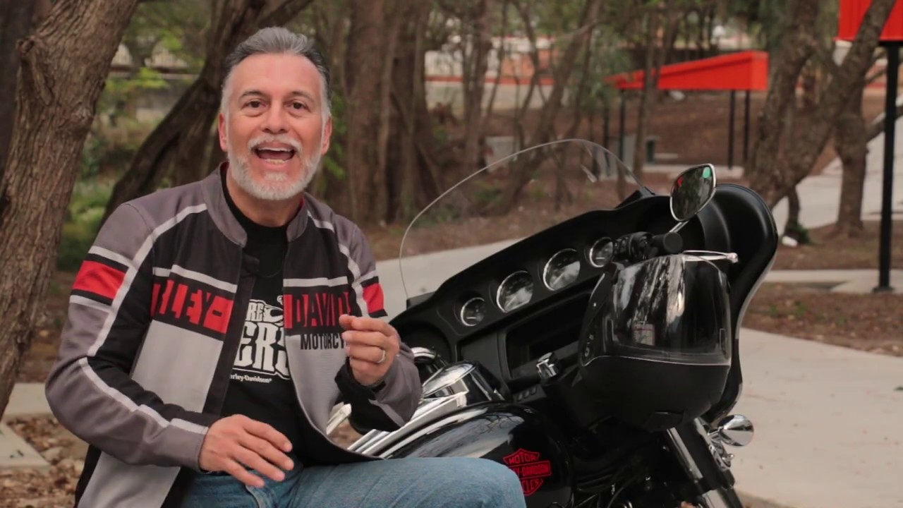 ENTRE BIKERS - TIPS PARA SALIR A RODAR (Coyote Harley-Davidson)