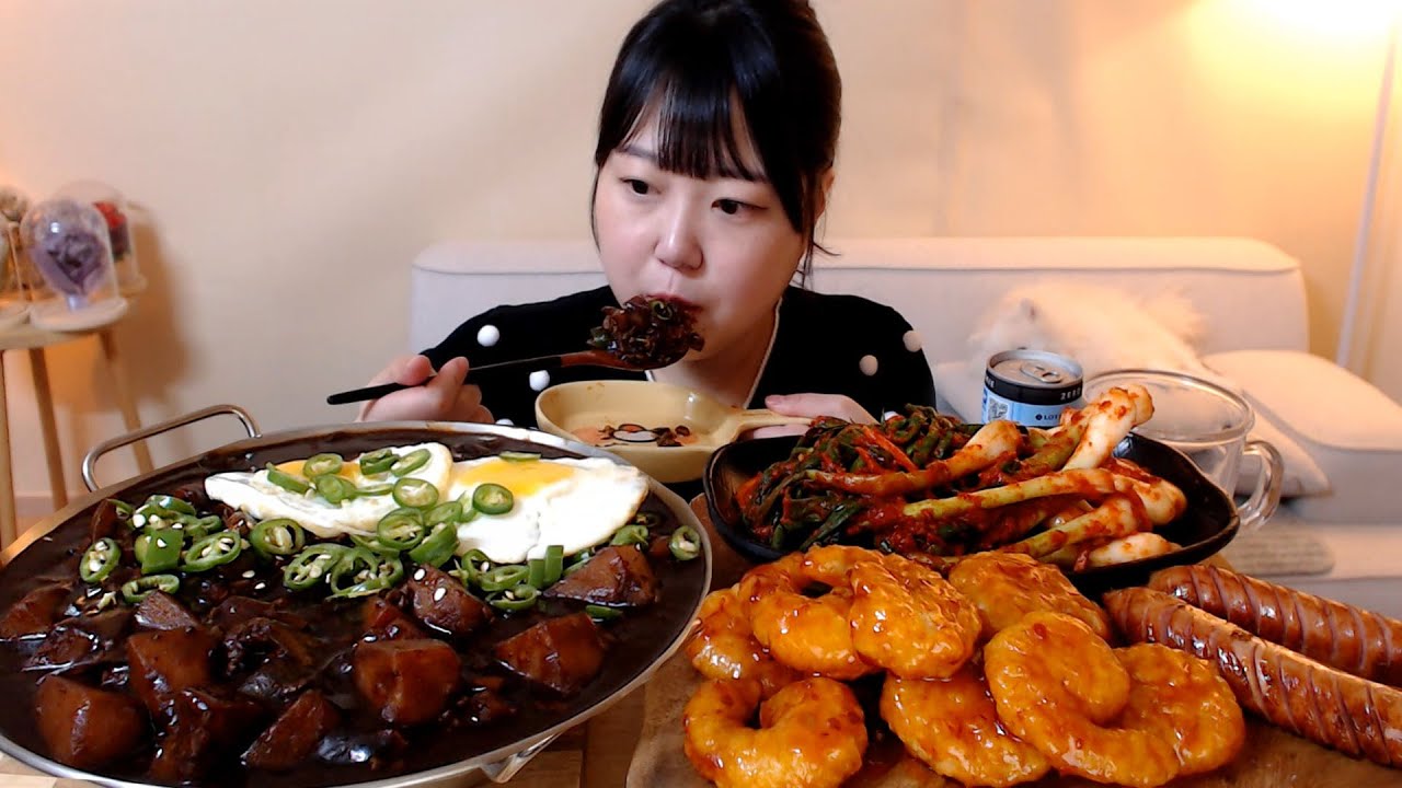 촉촉하게 비벼먹는 짜장밥이 왔어요😋 칠리새우와 매콤한 파김치 요리먹방 Jjajang Bap Cilli Shrimp Greenonion Kimchi Koreanfood Mukbang