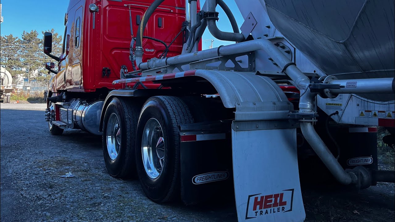 Hauling Dry Bulk / Cement
