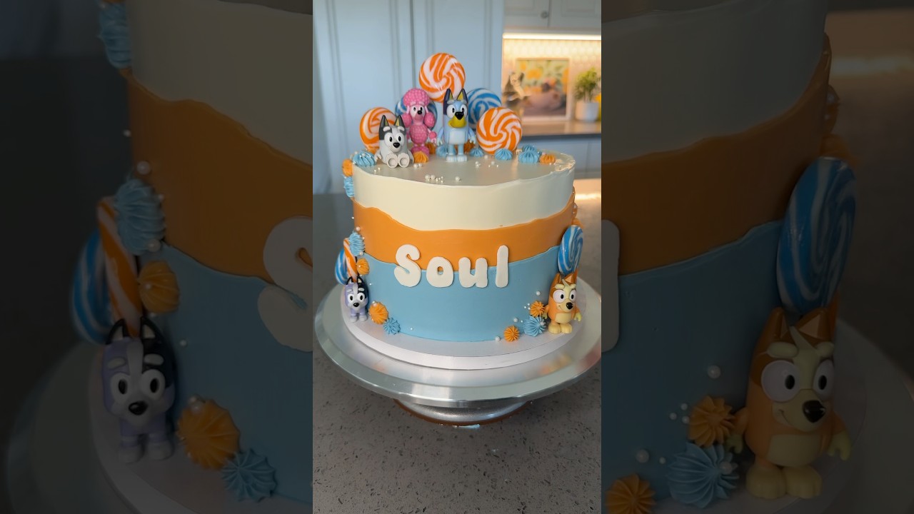 Bluey cake & pointless storytime 🙂 #cake #cakedecorating #bluey #shorts