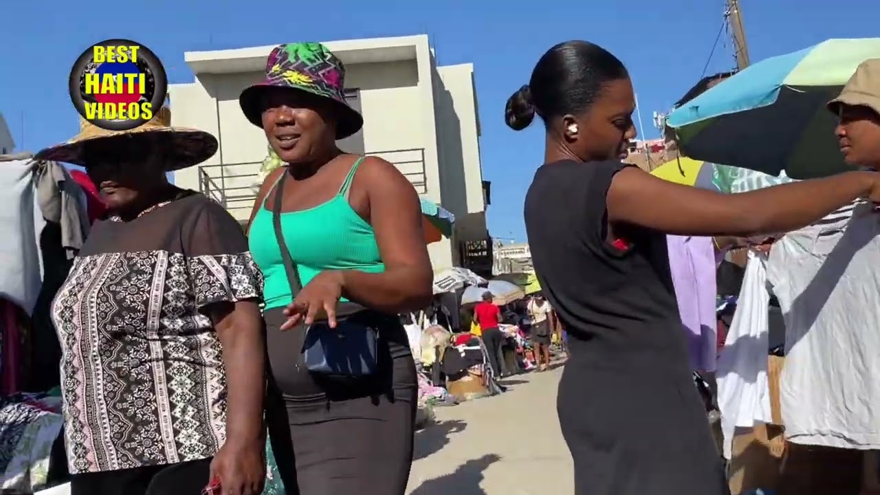 WALKING IN HAITI MARKET PLACE CROWDED STREETS IN CAP-HAITI TOUR VIDEO