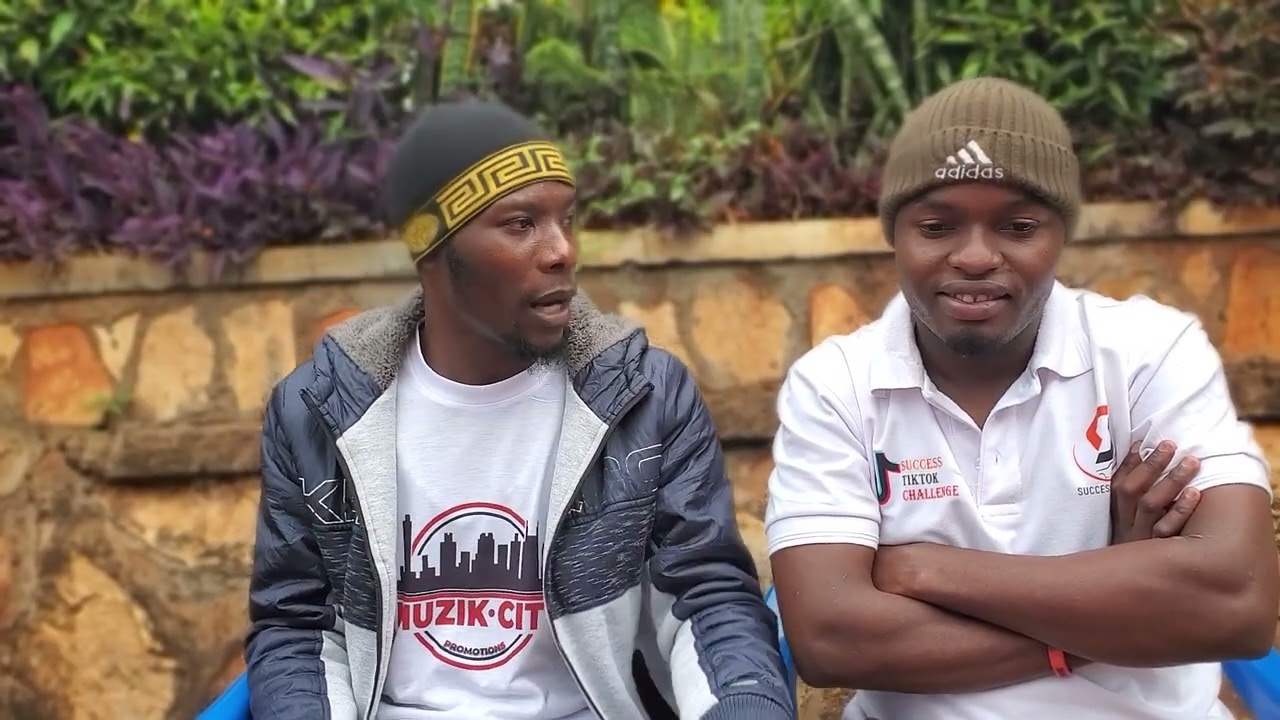 Busoga singer who turned to be a kampala artist Novic Star in tears due to poverty 