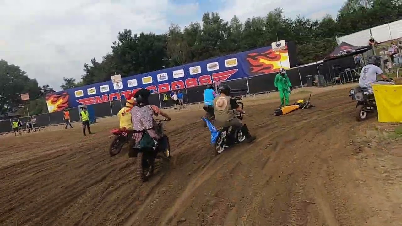 Zwarte Cross 2023 Brommerklasse Vrijdag Deel 2/2 HONDA HM CRE 50cc
