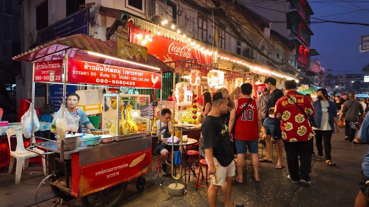 🇹🇭 Бангкок, Таиланд: Yaowarat Road &mdash; самый известный рынок уличной еды в Таиланде
