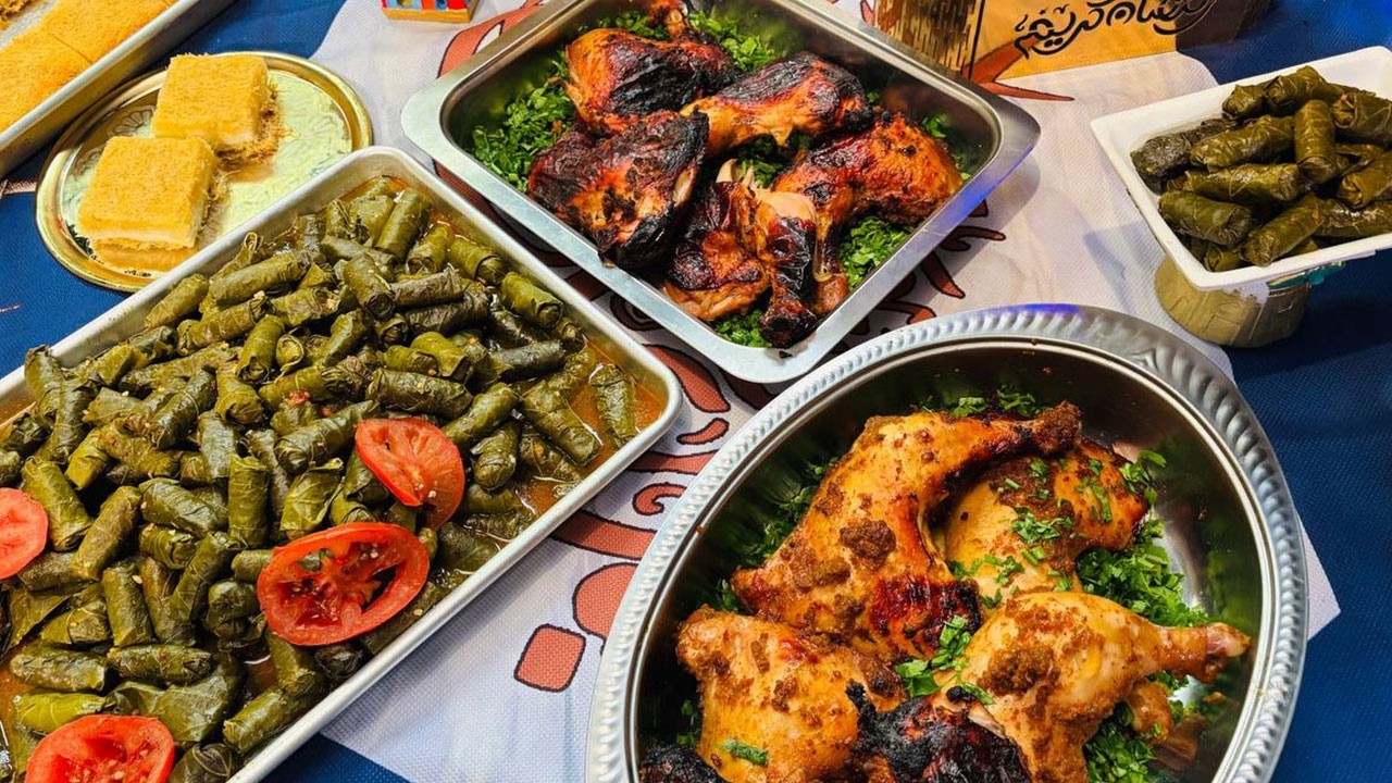 طريقة عمل محشي ورق عنب - دجاج مشوي | البلدي يوكل مع الشيف نونا