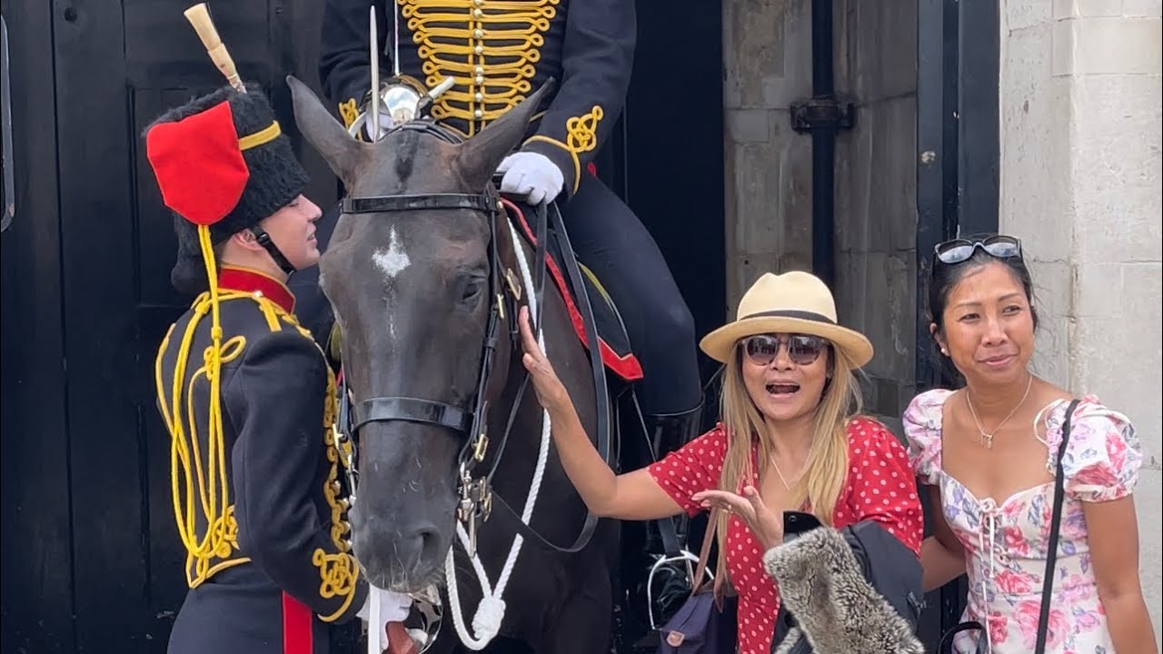 Female Guard Shout  make Way kings Guard | Royal King&rsquo;s Horse Guard!
