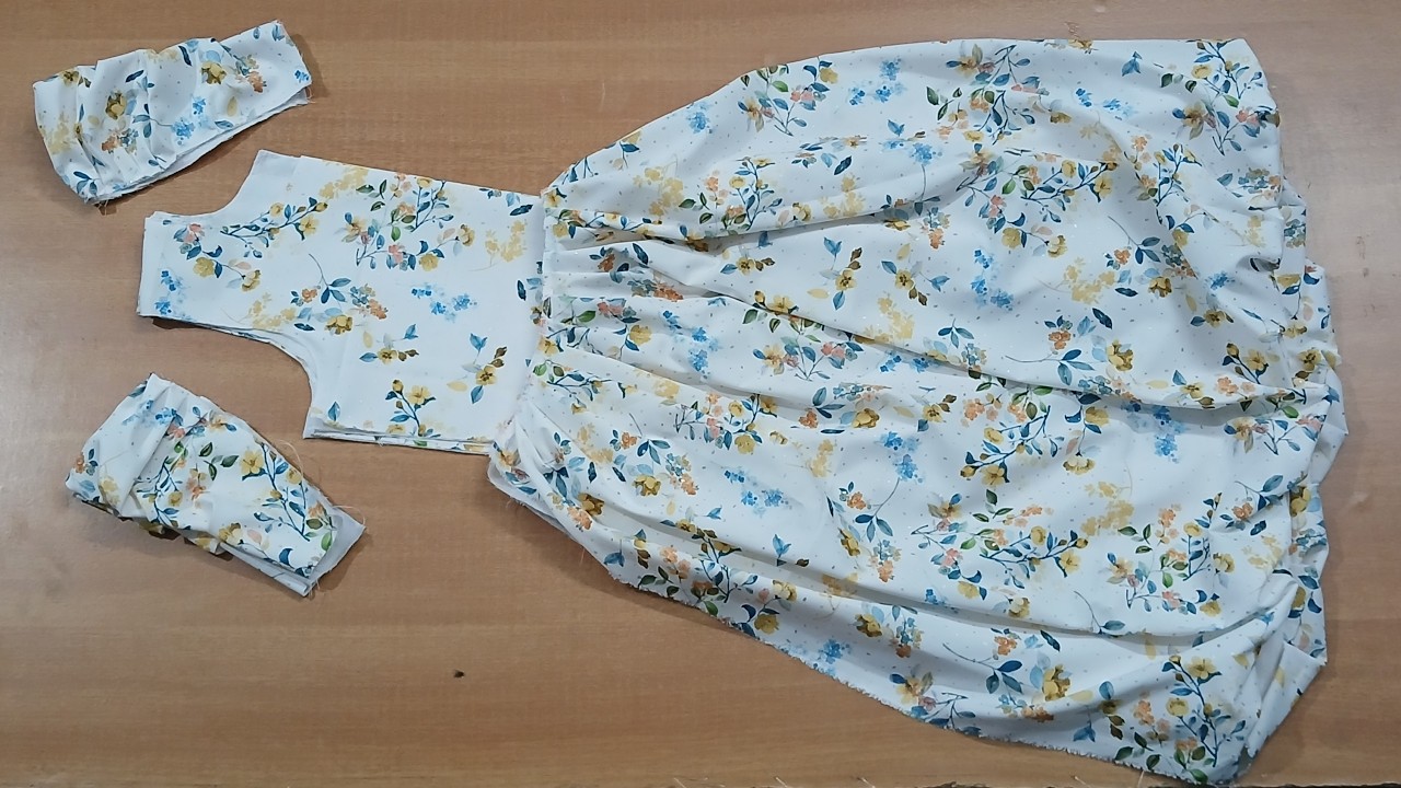 Balloon frock cutting and stitching for 8 to 9 years girl / Balloon frock ki cutting aur stitching