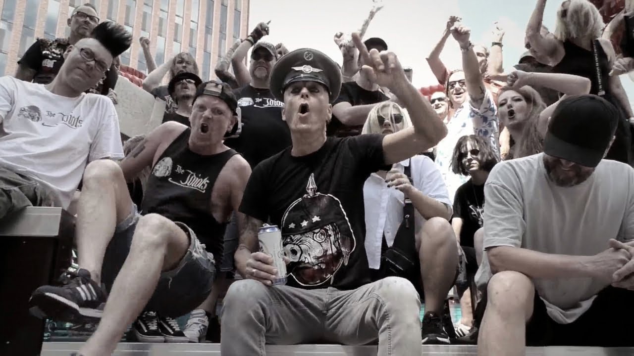 THE IDIOTS - Never Give Up (Official Video)