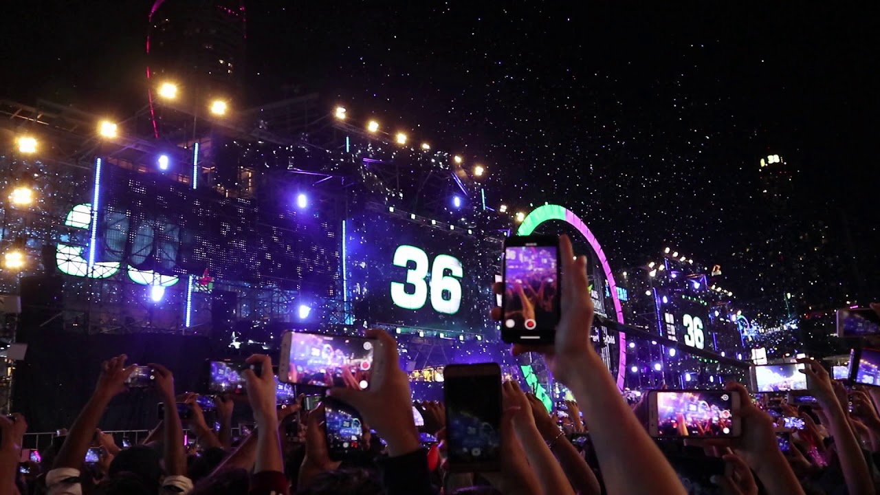 BANGKOK THAILAND COUNTDOWN 2019 @CENTRAL WORLD