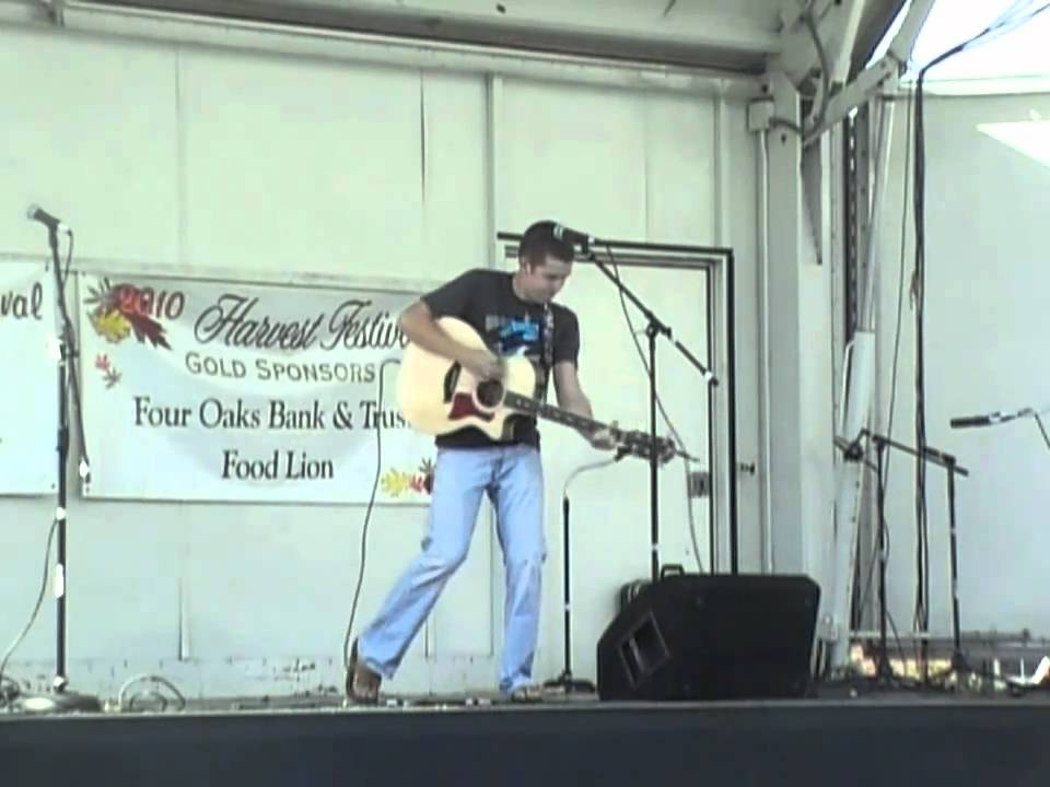 Scotty McCreery Cover Ol' Red