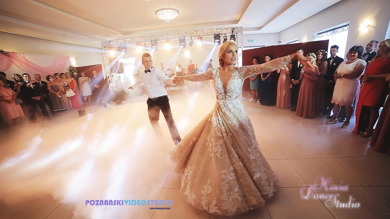 KRÓLEWSKI PIERWSZY TANIEC ULI I DARKA / KINIA DANCE STUDIO / MOGILANY / TRIANA