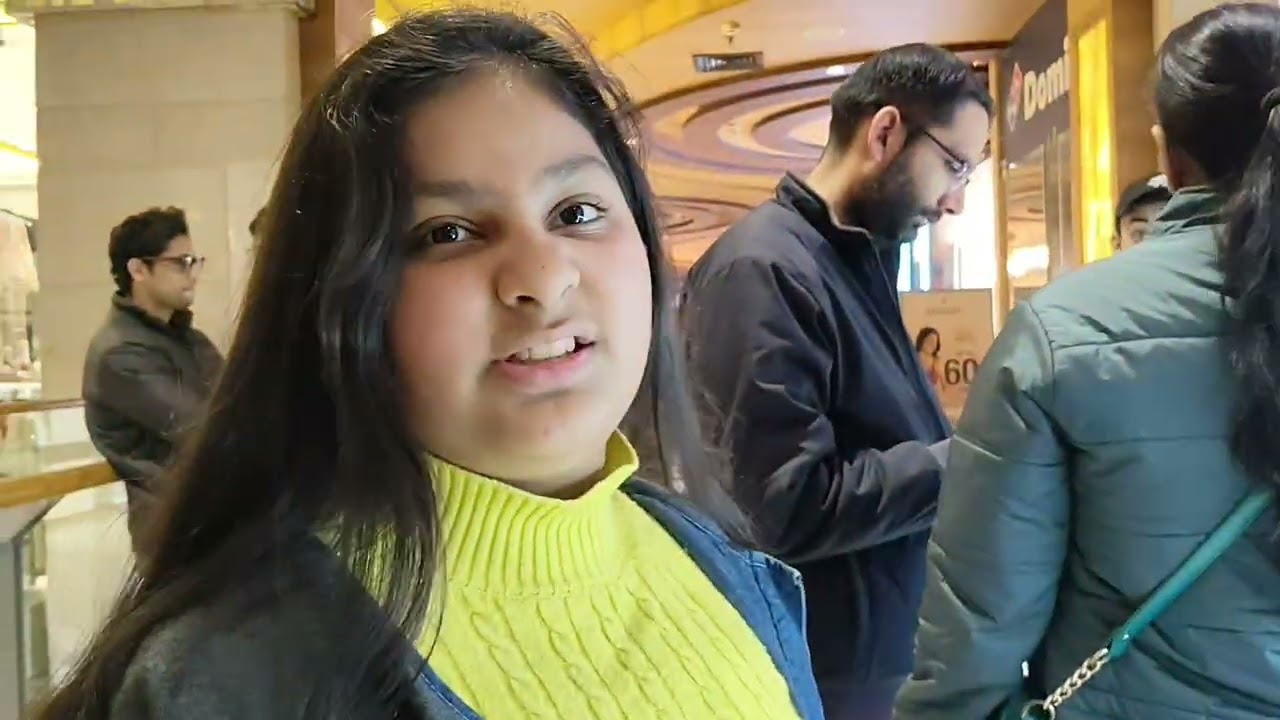 Sunday banaa funday#mall #shopping #YouTube video