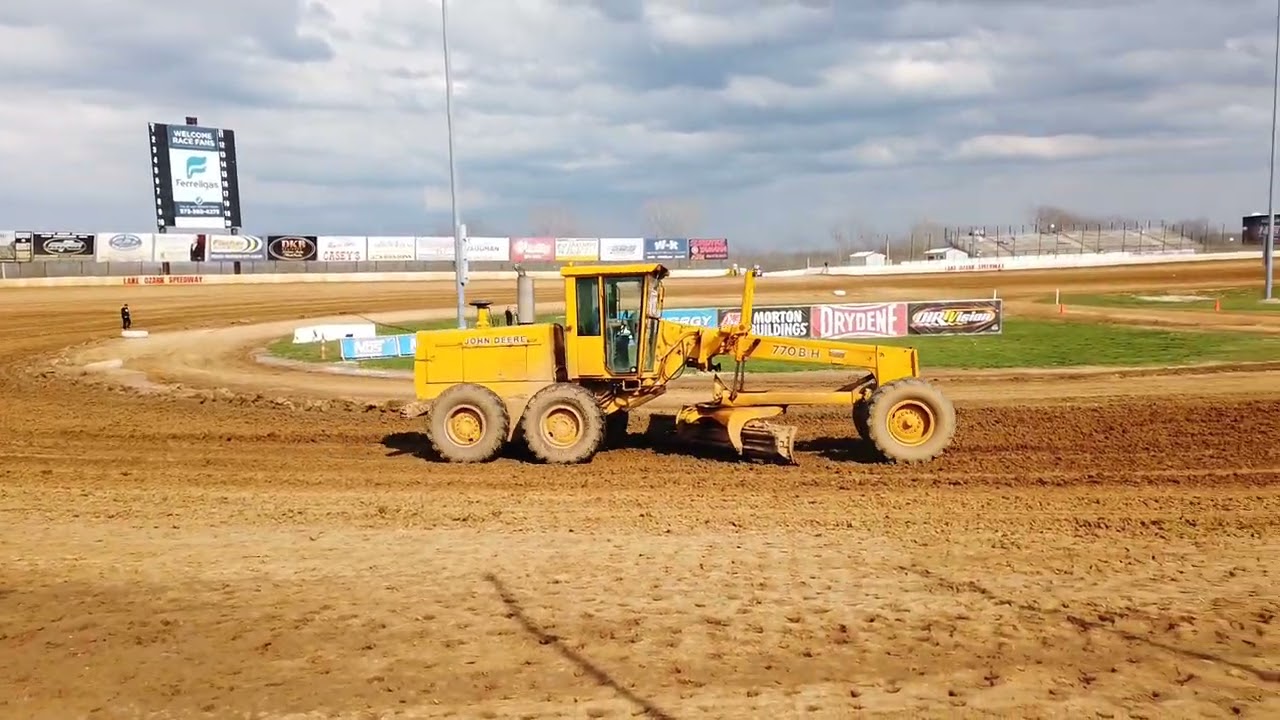 A weekend in the life of a sprint car driver.