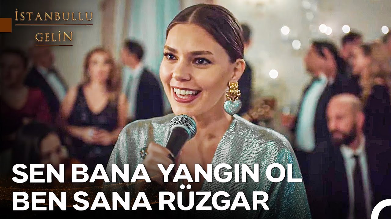 Süreyya'dan Esma Sultan'ın Düğününe Özel Şarkı Şovu - İstanbullu Gelin