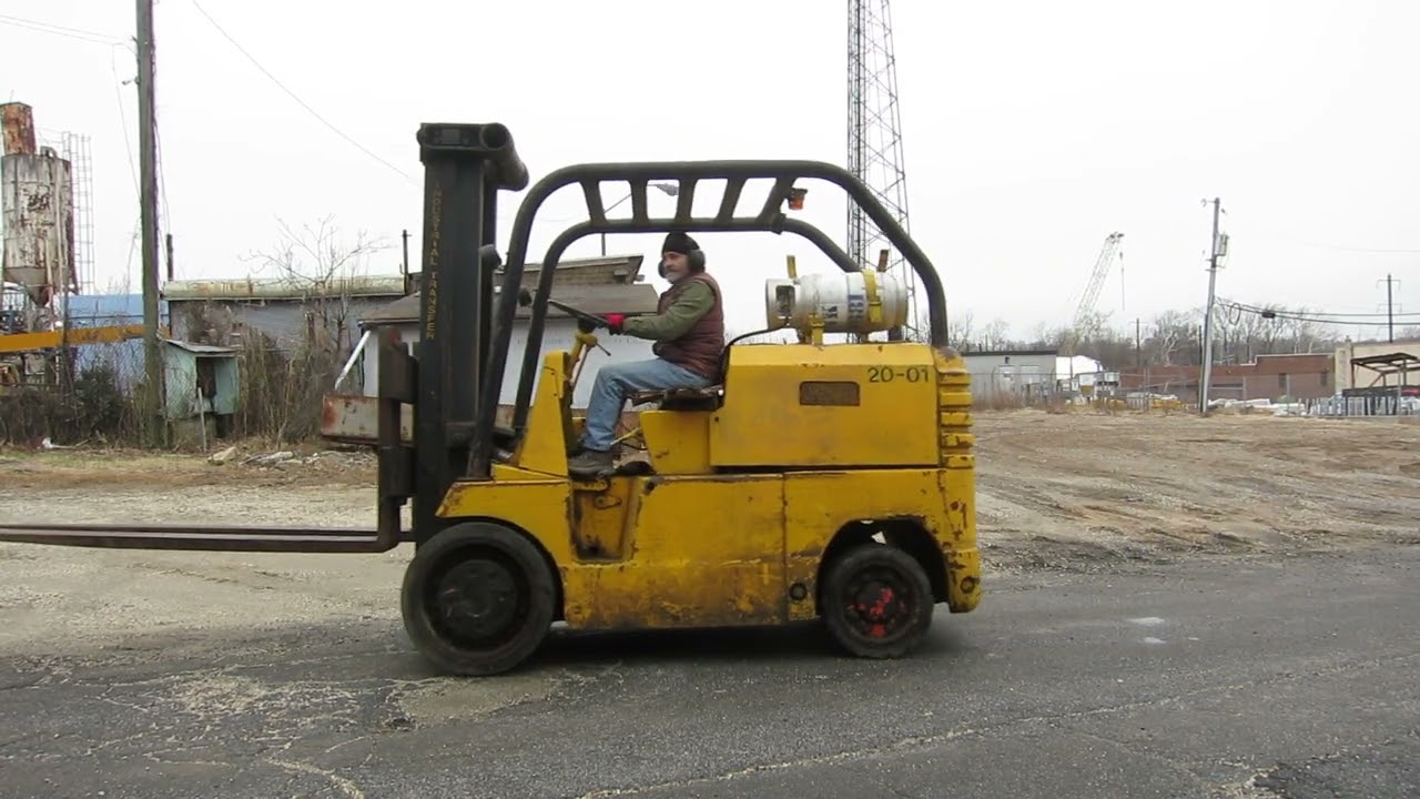 25,000# Yale L5 Rigging Special!! Forklift LP 8' Forks Runs Strong & Cheap