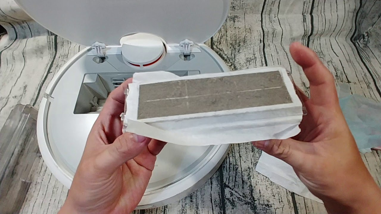 為小米掃地機器人蓋上防塵罩，從此清潔超輕鬆