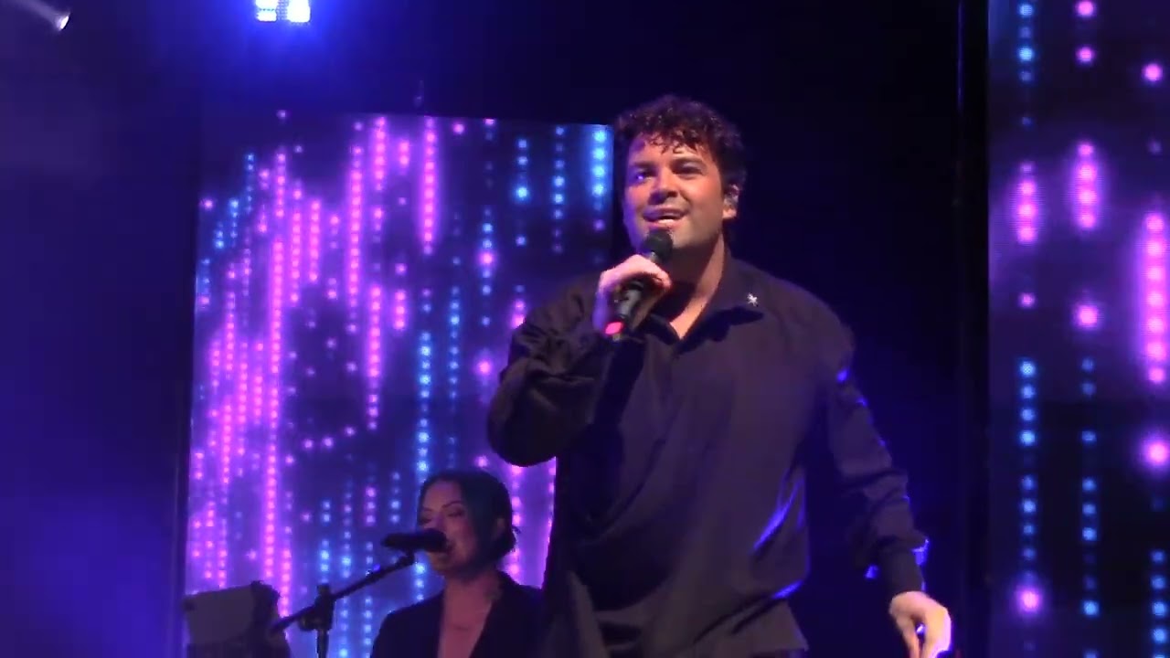 Joe McElderry - Wide Awake - Customs House