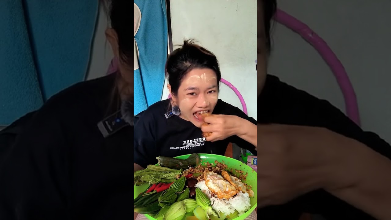 ငပိထောင်းမရှိလို့ ငပိရည်နဲ့ငရုတ်သီးမှုန့်နဲ့ပဲထမင်းနယ်စားတော့မယ် - ပအို့မ