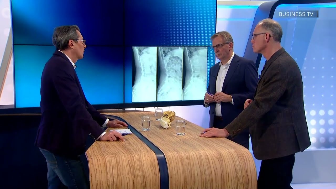 Wirbelgleiten in der Lendenwirbelsäule:  Dr. Hohmann und Prof. Dr. Oertel im Gespräch mit atv