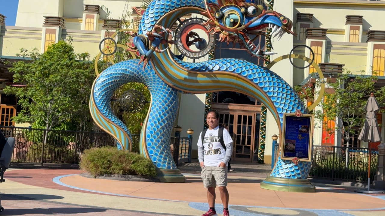 Возвращение во вселенную Epic Universe (и история паназиатского ресторана «Синий дракон»)