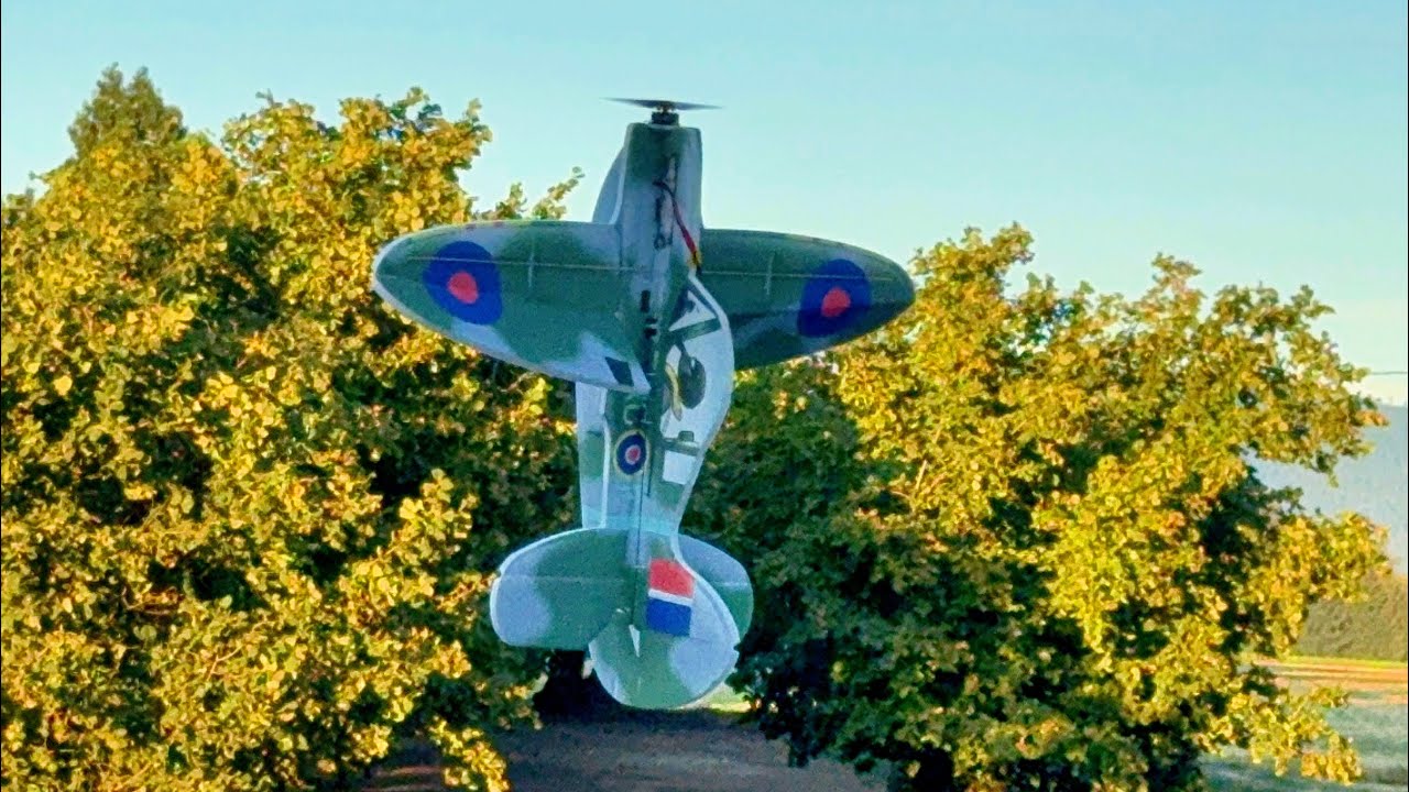 Twisted Hobbys/RC Factory Cartoon Warbirds - Spitfire