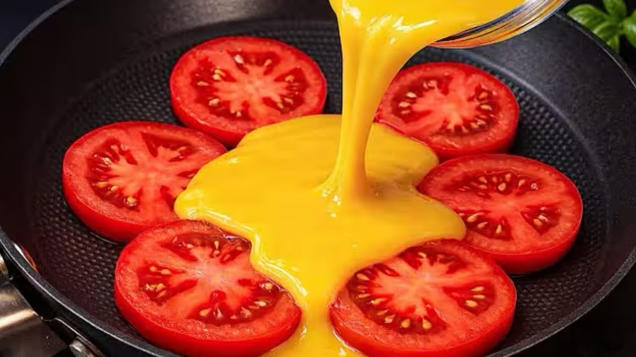 I have never eaten such delicious eggs with tomatoes! The easiest breakfast in 5 min!