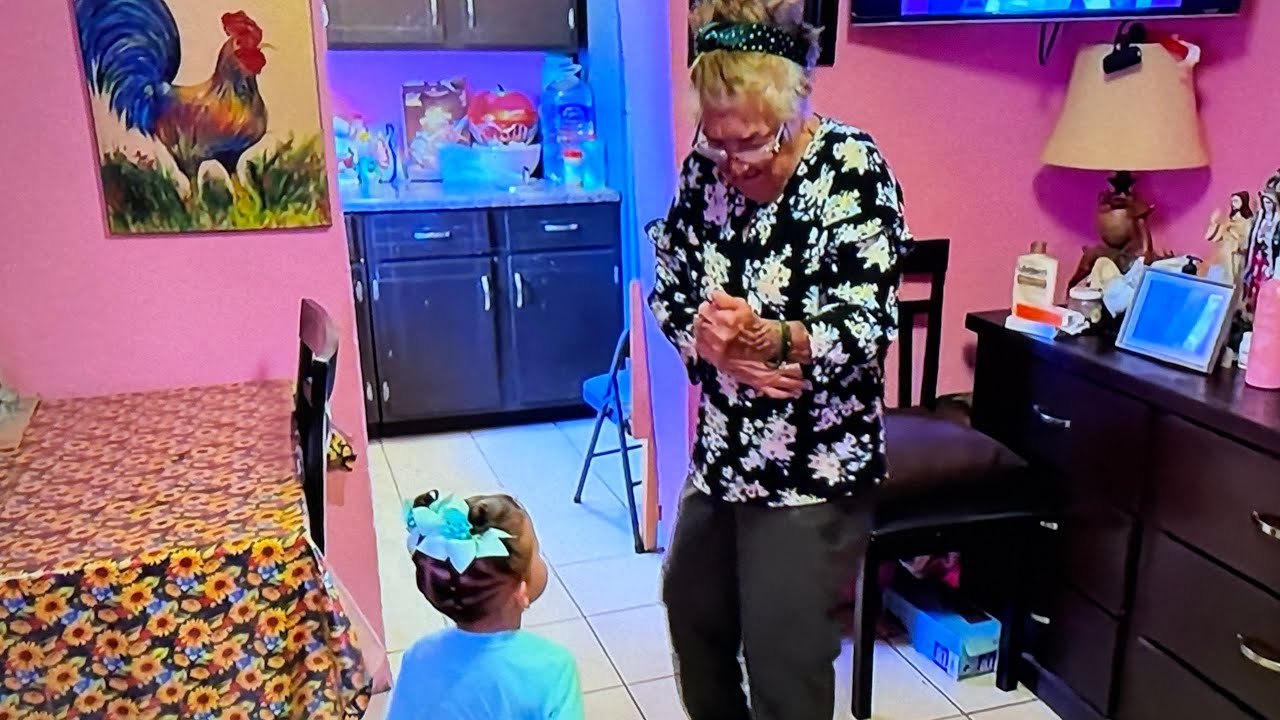Buenos días Doña Beba bailando con Faviola