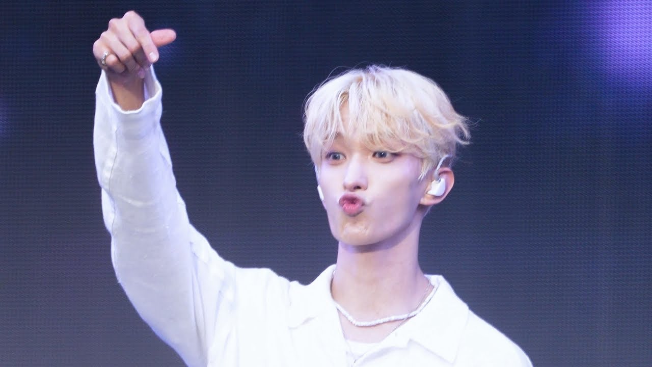 240428 FOLLOW AGAIN Seoul 먼지(DK focus)_4K